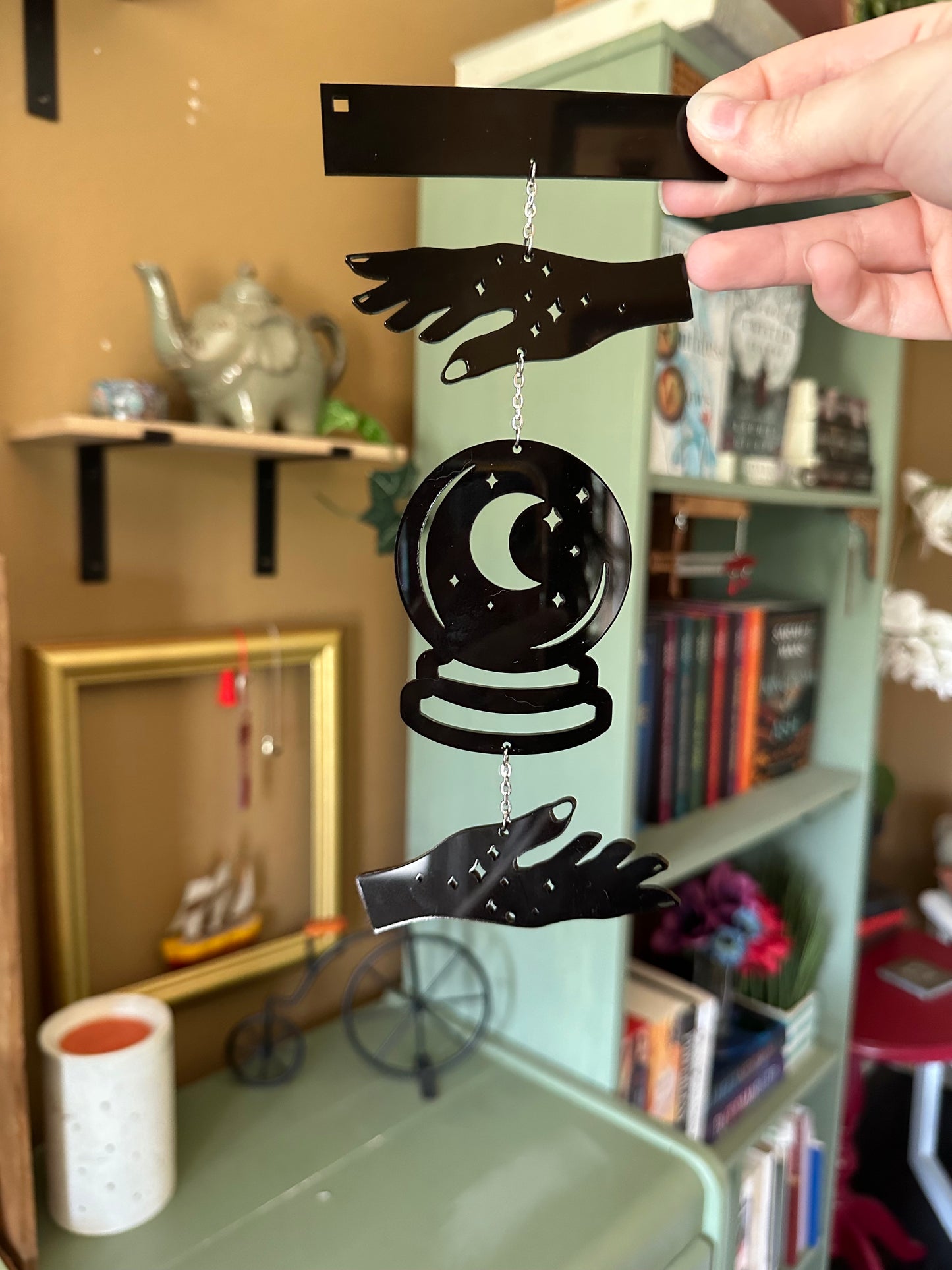 Fortune Teller Shelf Hanger