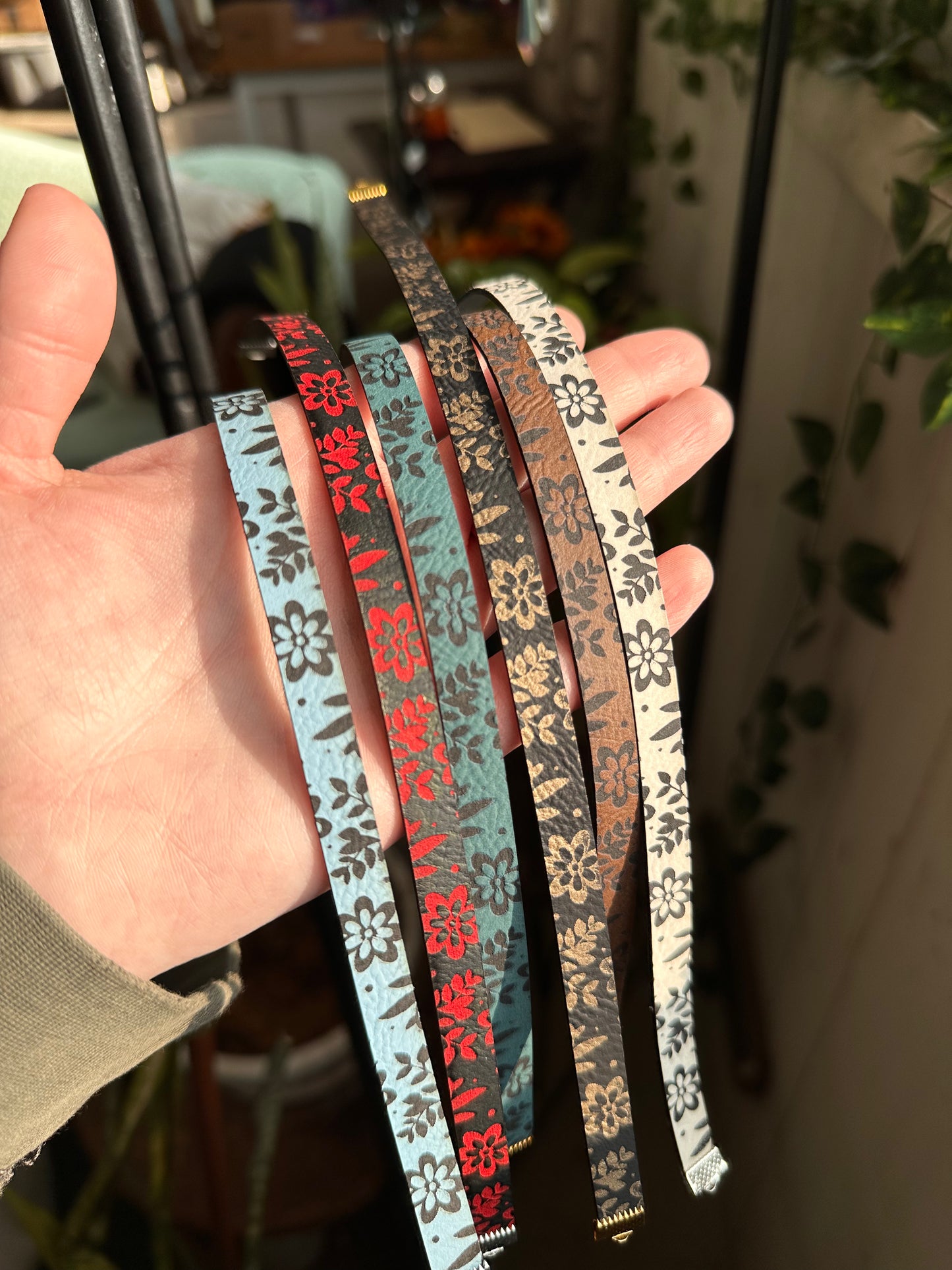 Bookmark Bracelet - Floral Engraving