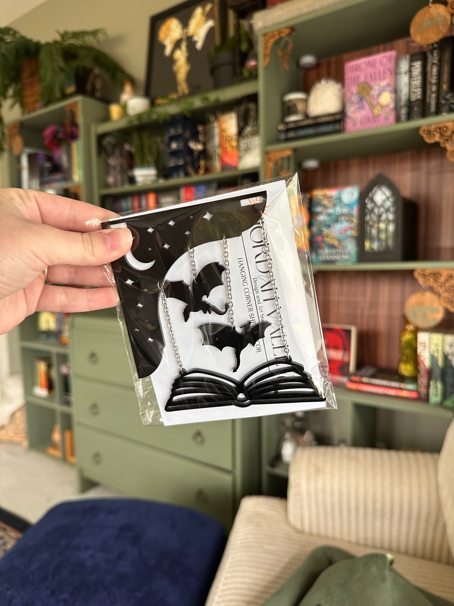 (CLEARANCE) Black Acrylic Shelf Decor