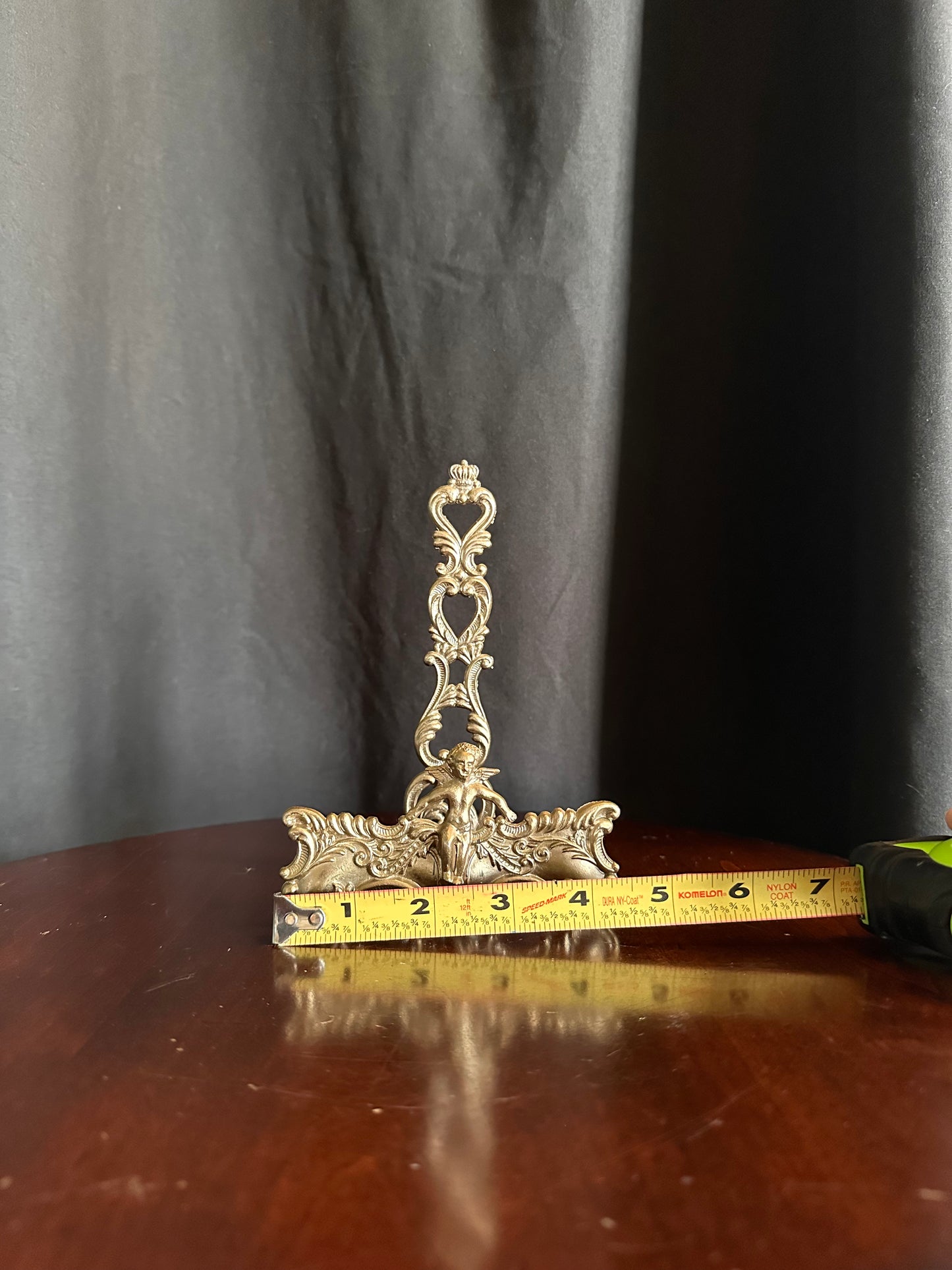 Silver Cherub Easel