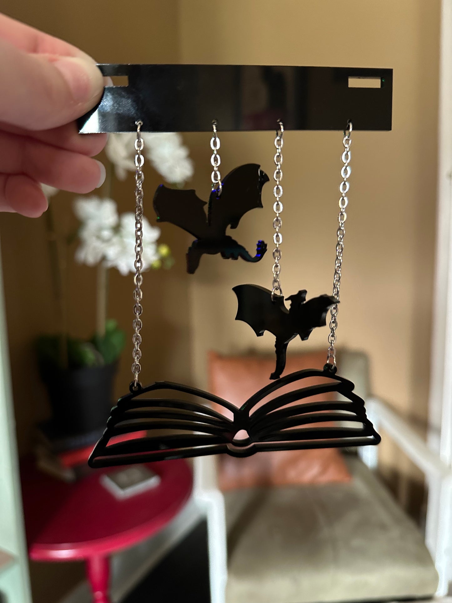 Book Dragon Shelf Hanger