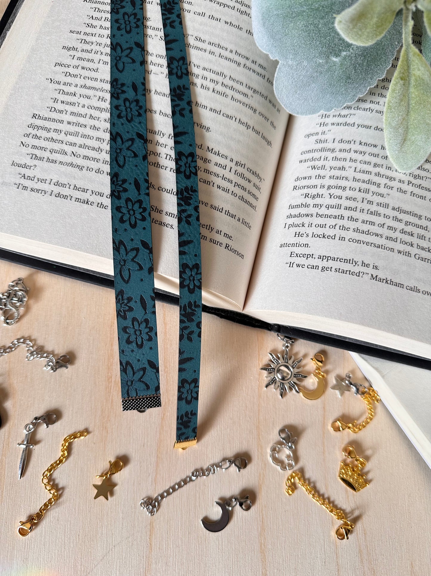 PRE-ORDER Bookmark Bracelet - Floral Engraving