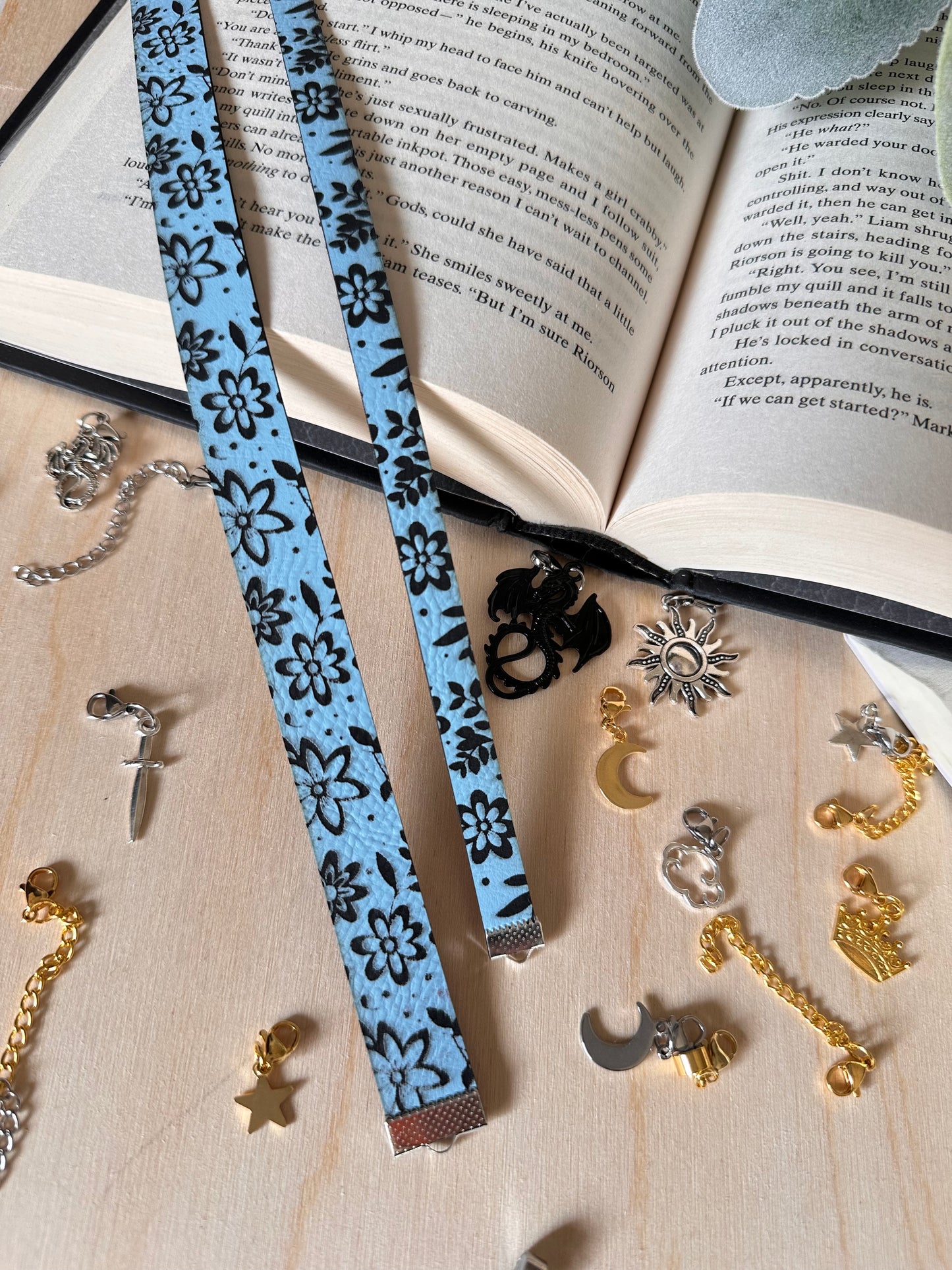 PRE-ORDER Bookmark Bracelet - Floral Engraving