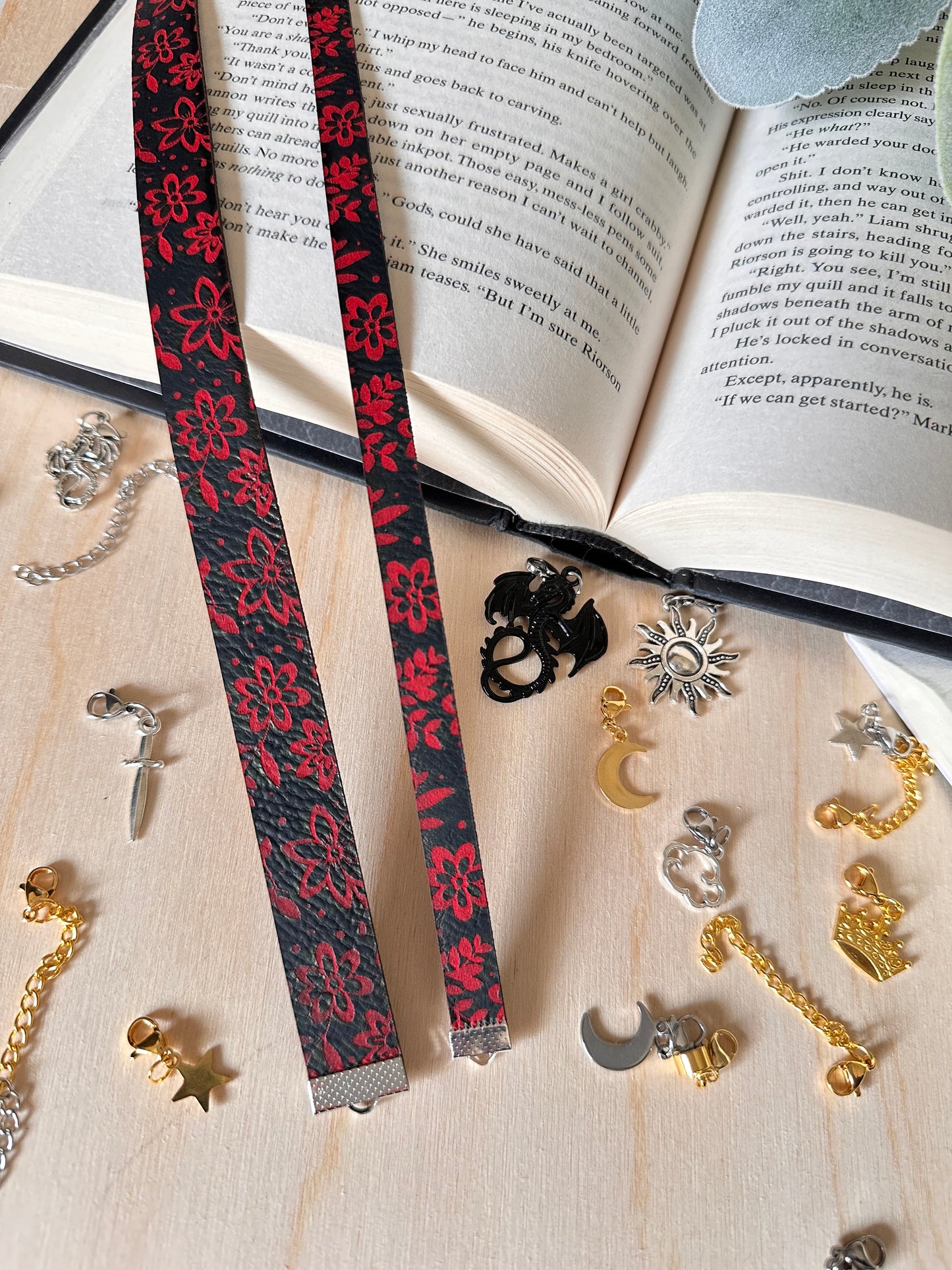 PRE-ORDER Bookmark Bracelet - Floral Engraving