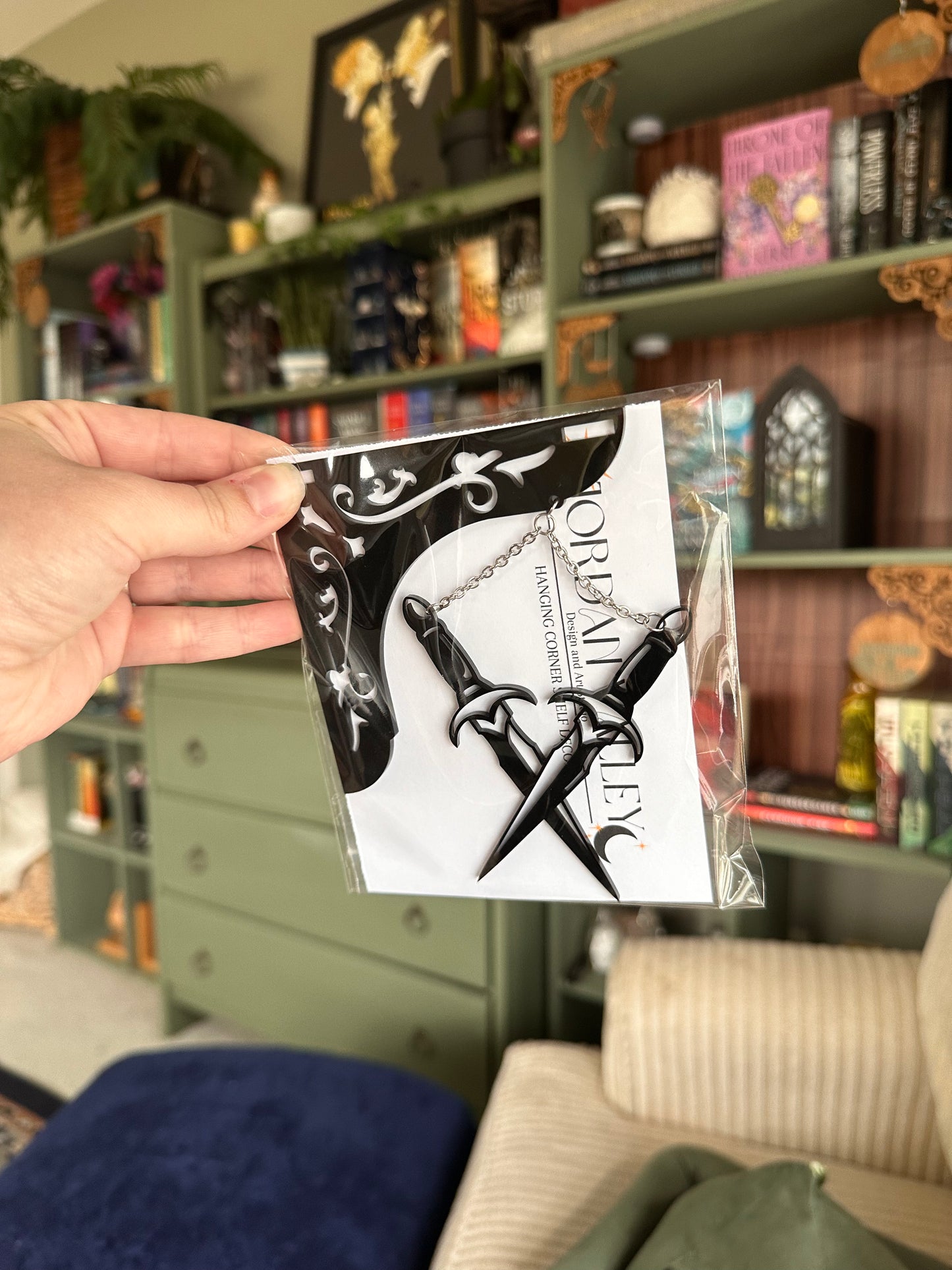 (CLEARANCE) Black Acrylic Shelf Decor